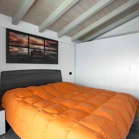 Appartamento Grande Terrazza Vista Lago Parzanica 외부 사진