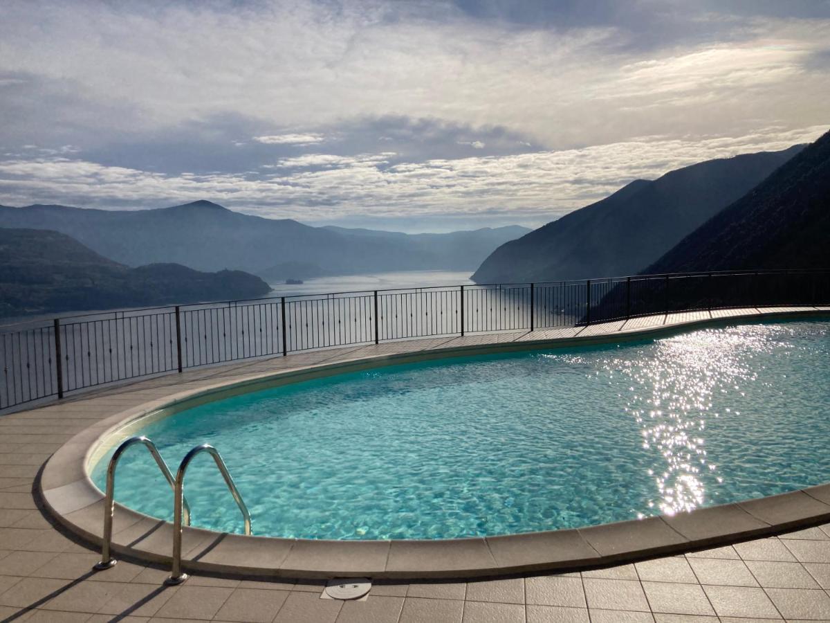 Appartamento Grande Terrazza Vista Lago Parzanica 외부 사진