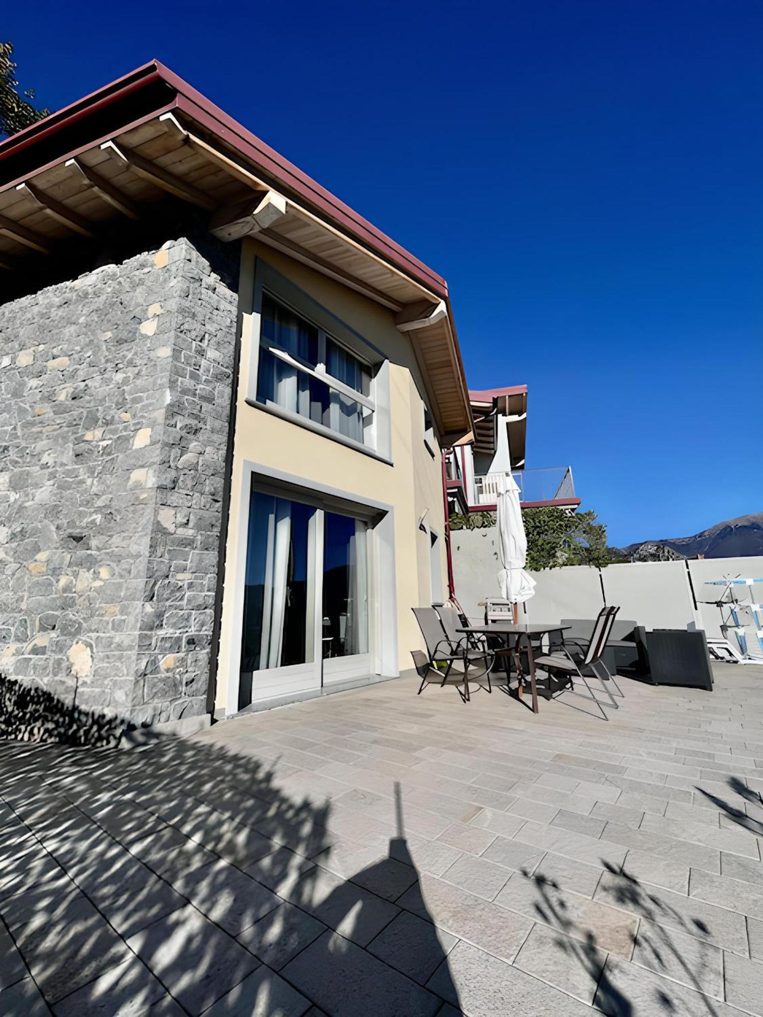 Appartamento Grande Terrazza Vista Lago Parzanica 외부 사진