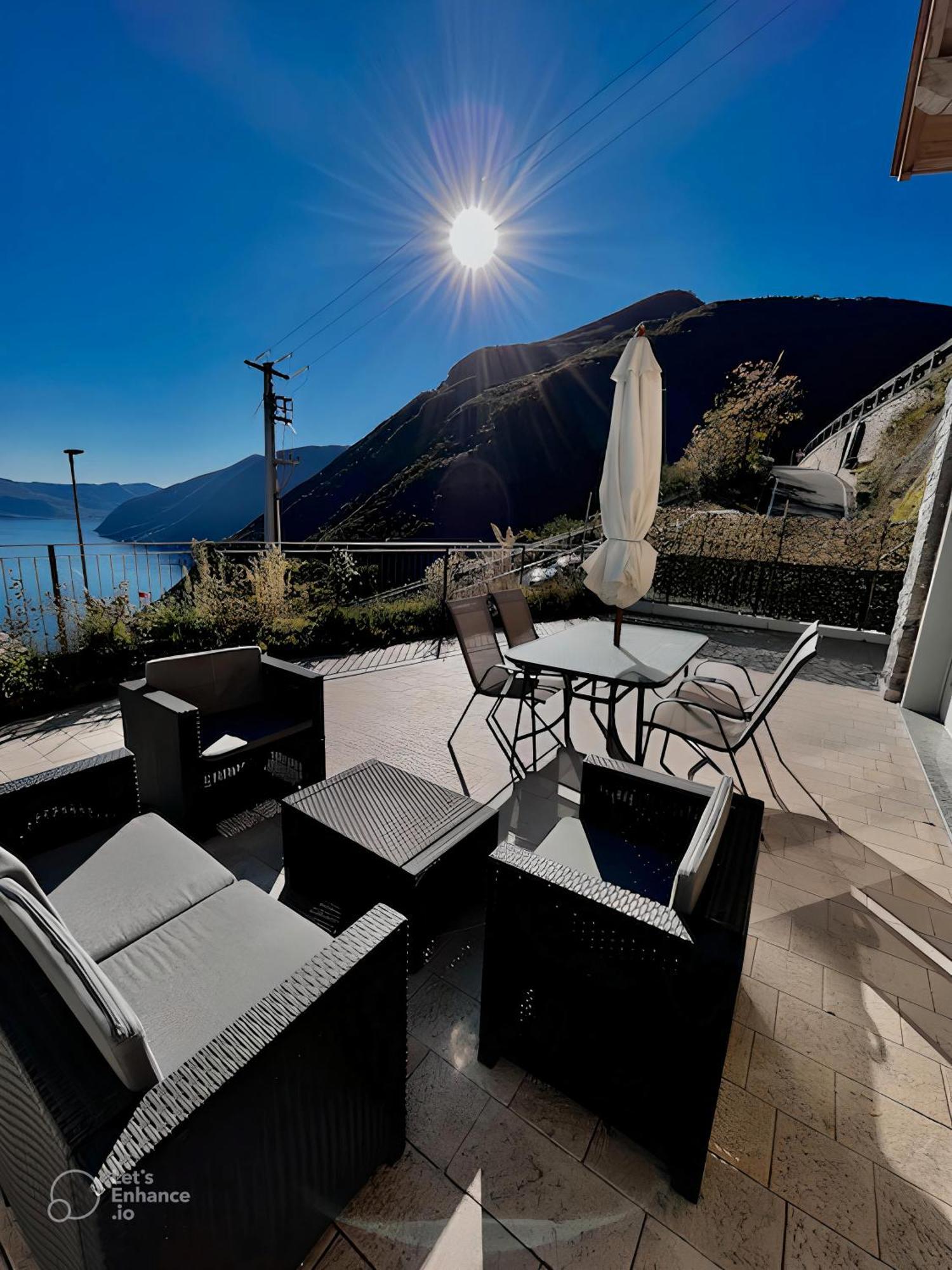 Appartamento Grande Terrazza Vista Lago Parzanica 외부 사진